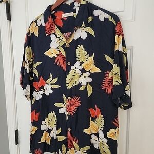 Caribbean Roundtree Yorke-Y2K- Hawaiian Black Colorful Men’s Large Button Down